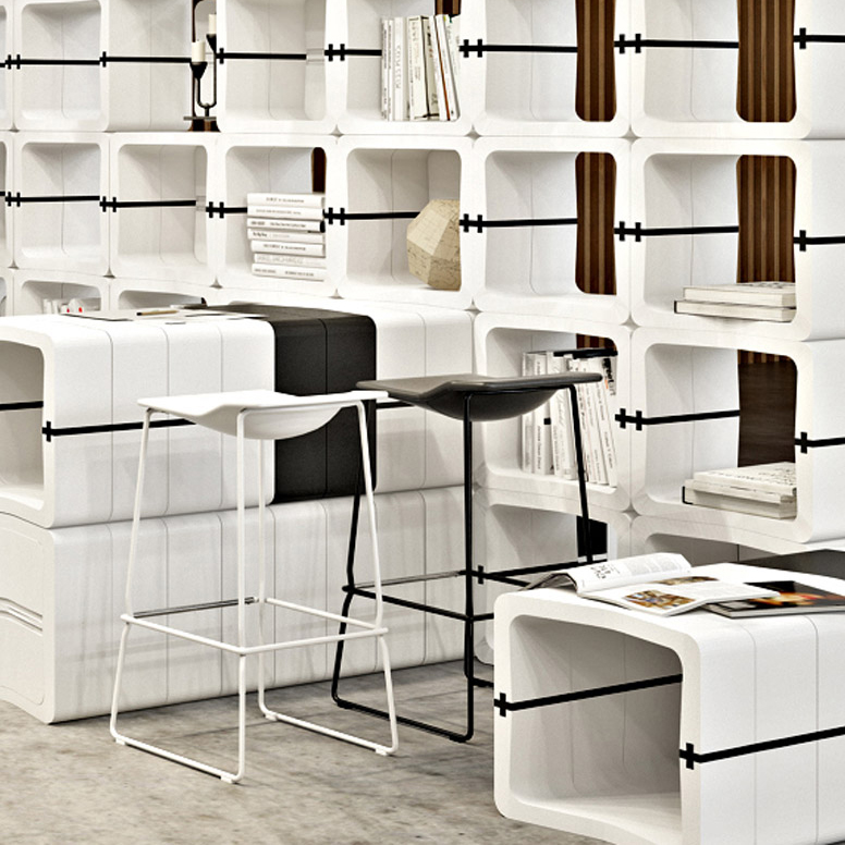 Standing desk made of U-CUBE modules in a home office